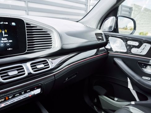 Used 2021 Mercedes-Benz Maybach GLS 600 4MATIC image 84