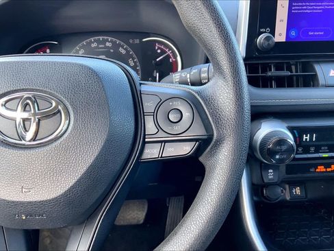 Used 2024 Toyota RAV4 XLE image 24