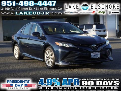Used 2018 Toyota Camry LE image 1
