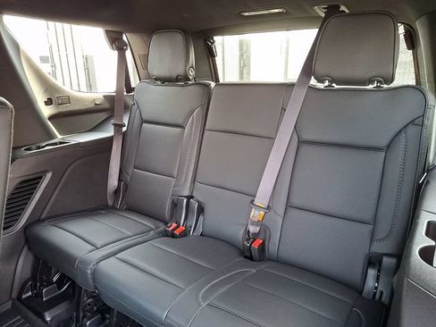 Used 2024 GMC Yukon Denali AWD/4WD image 8
