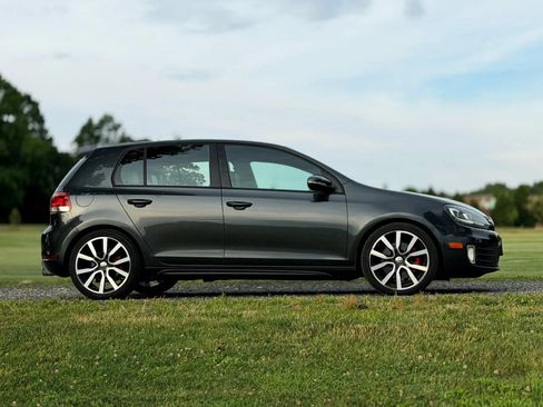 Used 2012 Volkswagen GTI 4-Door FWD image 11