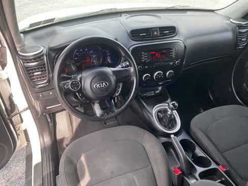 Used 2014 Kia Soul Base 4dr Crossover 6M image 14