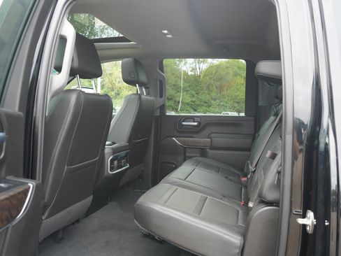 Used 2022 GMC Sierra 2500 Denali AWD/4WD image 16