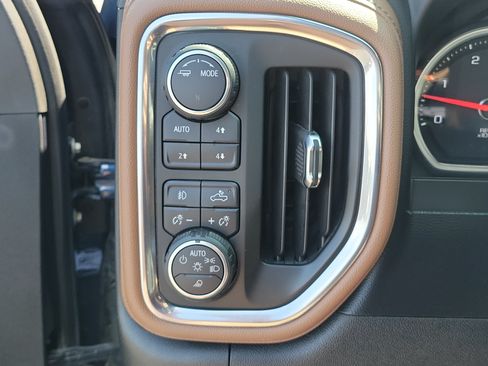 Used 2021 Chevrolet Silverado 3500 High Country AWD/4WD image 21