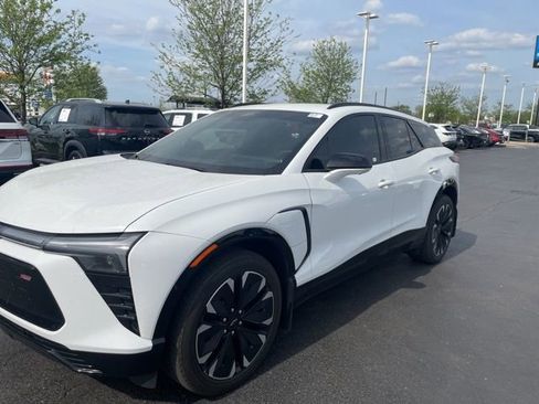 Used 2024 Chevrolet Blazer EV RS AWD/4WD image 5