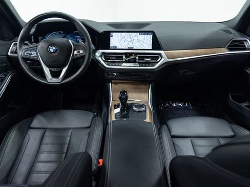 Used 2019 BMW 330i xDrive Sedan w/ Premium Package AWD/4WD image 21