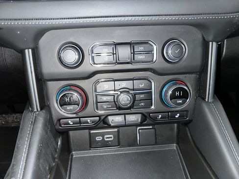 Certified 2024 Chevrolet Tahoe Z71 w/ Luxury Package image 18