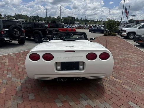 Used 2003 Chevrolet Corvette Convertible RWD image 26