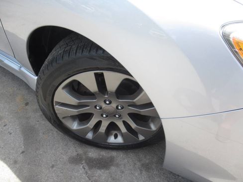 Used 2014 Subaru Impreza 2.0i Sport Premium AWD/4WD image 4