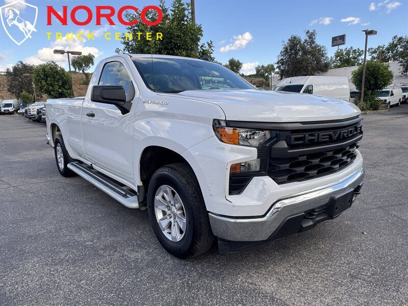 Used 2025 Chevrolet Silverado 1500 W/T RWD image 2