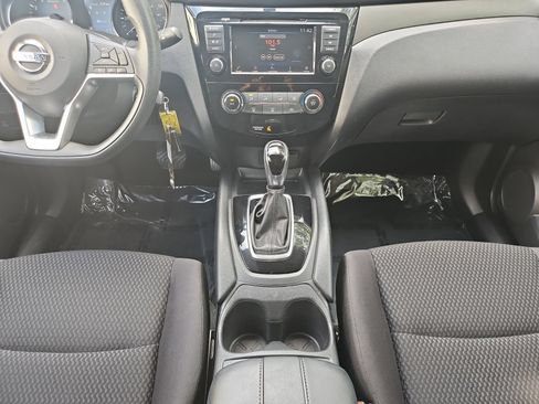 Used 2019 Nissan Rogue Sport S w/ Appearance Package AWD/4WD image 30