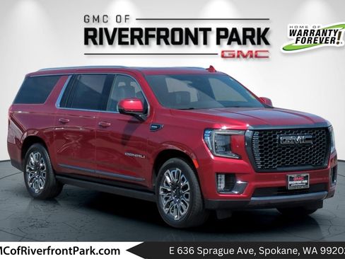 Used 2023 GMC Yukon XL Denali Ultimate AWD/4WD image 1