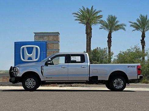 Used 2023 Ford F350 Lariat w/ Lariat Ultimate Package image 7