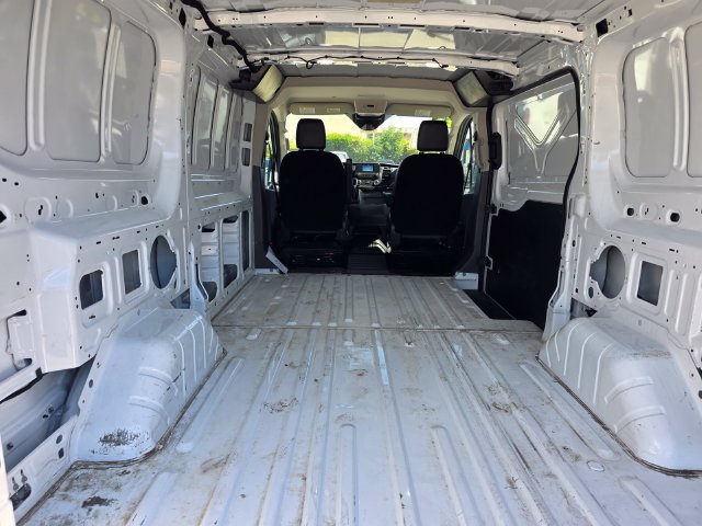 Used 2025 Ford Transit 150 Low Roof RWD image 11