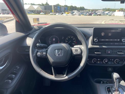 Used 2023 Honda HR-V Sport image 16