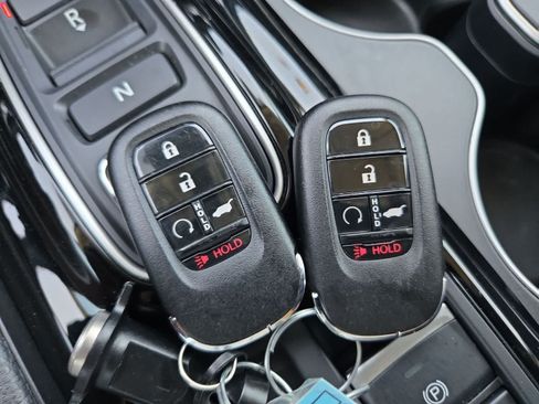 Used 2023 Honda Pilot Touring image 34