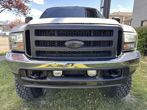 Used 2004 Ford F250 Lariat image 13