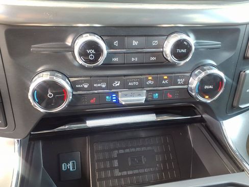 Used 2022 Ford F150 Lariat w/ Tow Technology Package AWD/4WD image 28