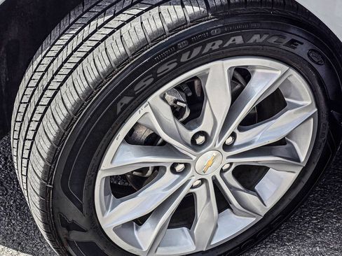 Used 2025 Chevrolet Malibu LT FWD image 10