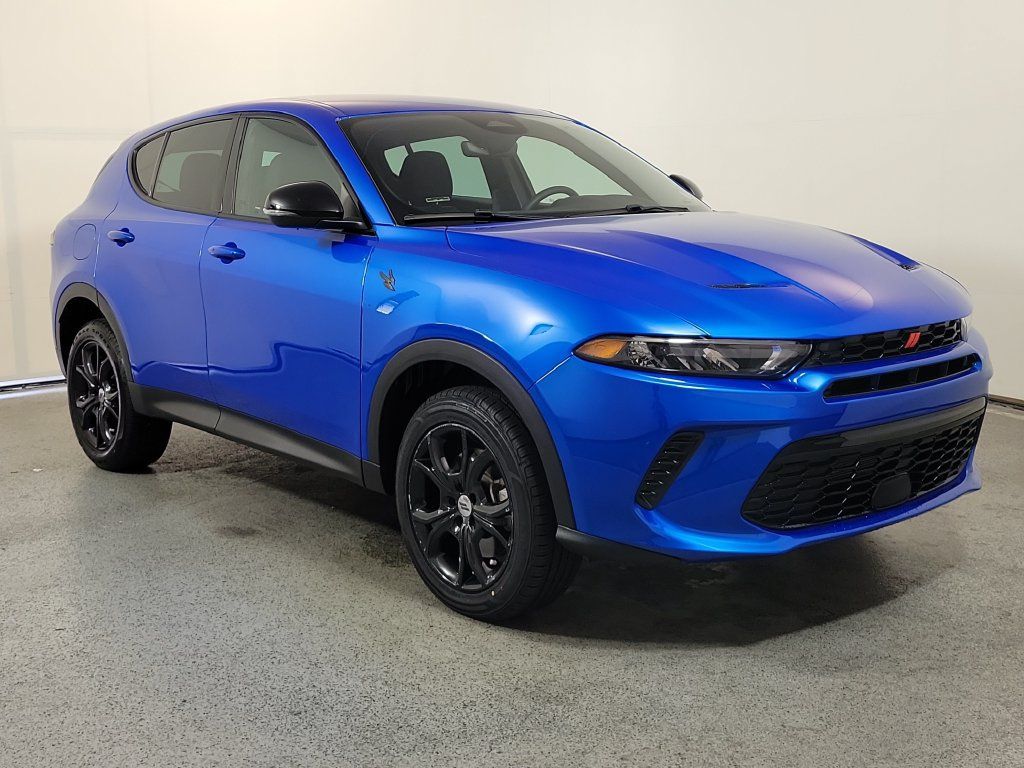 Used 2023 Dodge Hornet GT w/ GT Blacktop Package AWD/4WD image 1