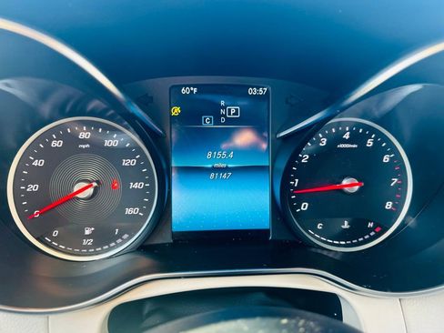 Used 2021 Mercedes-Benz GLC 300 GLC 300 image 28