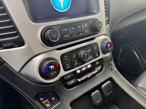 Used 2019 GMC Yukon SLT image 8