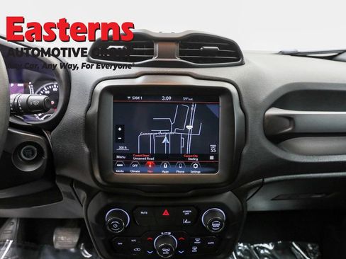 Used 2023 Jeep Renegade Latitude AWD/4WD image 12