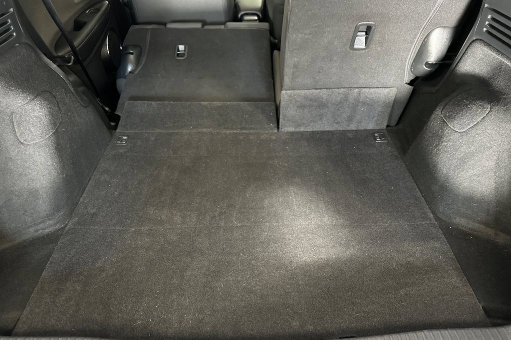 Used 2019 Honda HR-V EX image 17