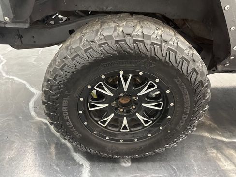 Used 2012 Jeep Wrangler Unlimited Sport AWD/4WD image 28