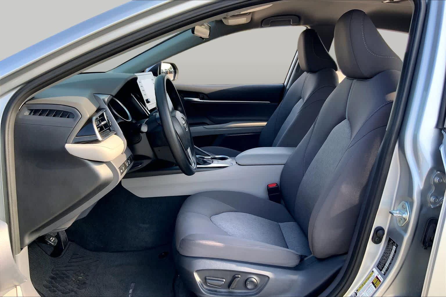 Used 2024 Toyota Camry LE FWD image 8