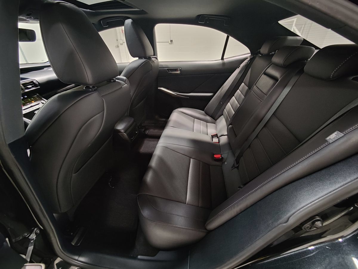 Used 2019 Lexus IS 300 F Sport w/ F Sport Package AWD/4WD image 42