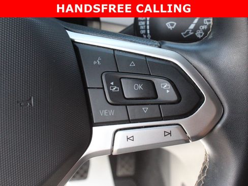 Used 2021 Volkswagen Atlas Cross Sport SE w/ Panoramic Sunroof Package AWD/4WD image 17