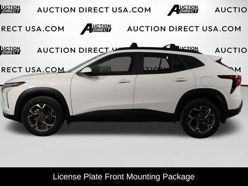 Used 2025 Chevrolet Trax LT w/ Driver Confidence Package FWD image 5