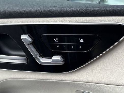 New 2025 Mercedes-Benz GLC 300 GLC 300 image 19