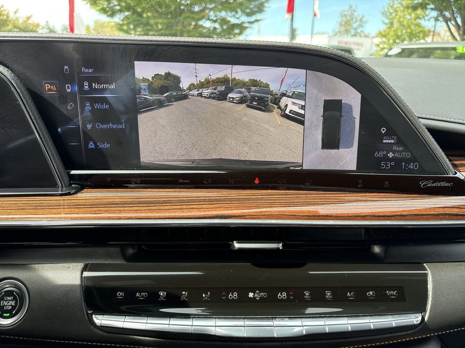 Used 2023 Cadillac Escalade Luxury AWD/4WD image 19
