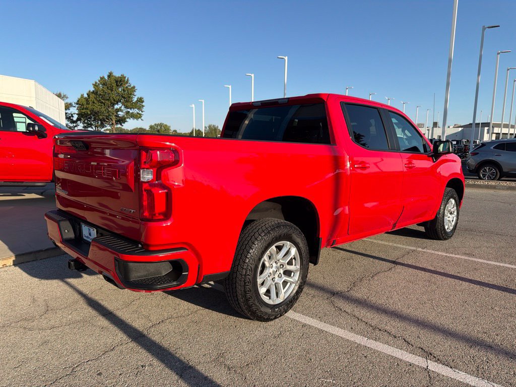 Used 2022 Chevrolet Silverado 1500 RST AWD/4WD image 3