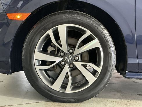 Used 2023 Honda Odyssey Touring image 13