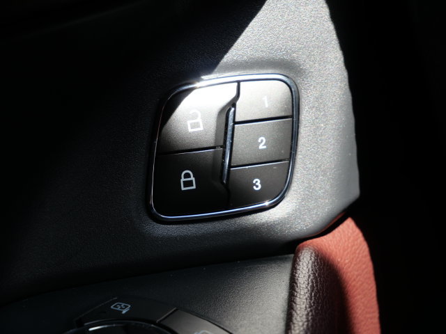 Used 2023 Ford Expedition Limited AWD/4WD image 28