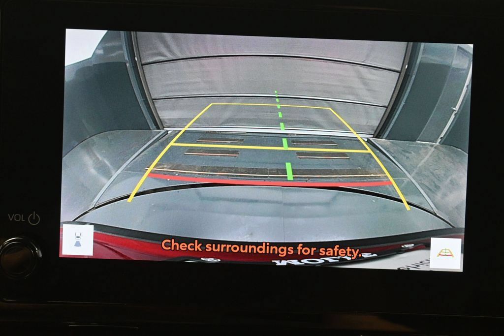 Used 2023 Toyota Corolla Cross XLE w/ Convenience Package FWD image 20