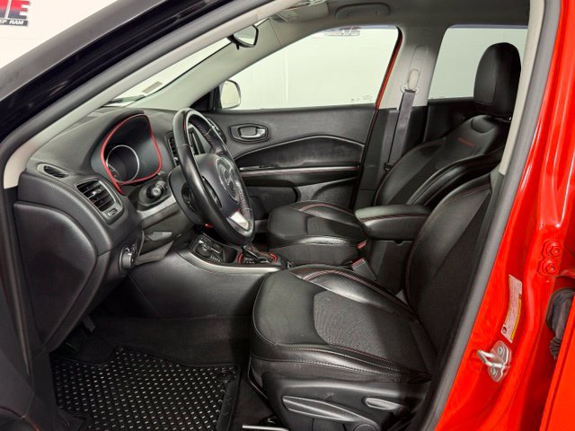Used 2020 Jeep Compass Trailhawk AWD/4WD image 23
