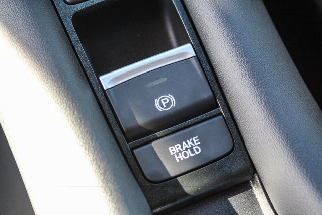 Used 2024 Honda HR-V LX image 33