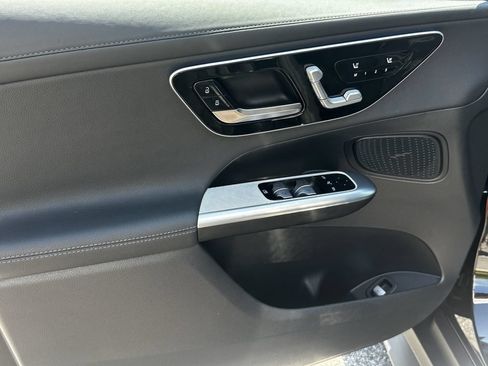 Certified 2026 Mercedes-Benz GLC 300 image 11