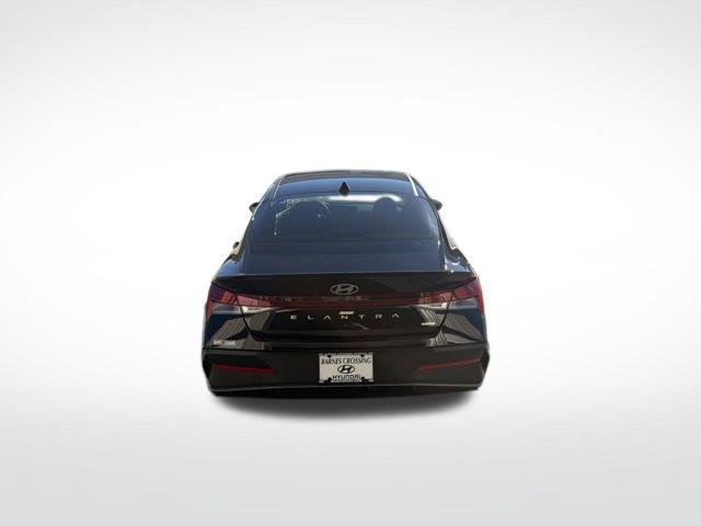 Used 2026 Hyundai Elantra SEL FWD image 4