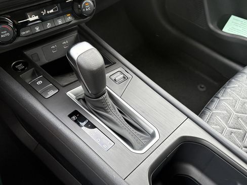 New 2026 Nissan Kicks SV AWD/4WD image 17
