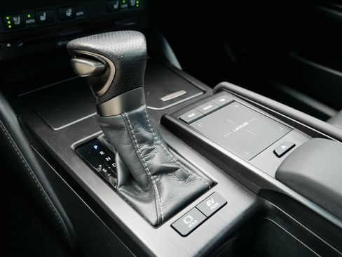 Used 2022 Lexus ES 300h F Sport w/ Accessory Package 2 FWD image 25