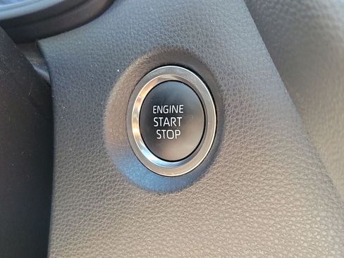 Used 2025 Toyota Corolla SE FWD image 29
