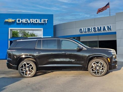 New 2026 Chevrolet Traverse High Country w/ LPO, Floor Liner Package image 2