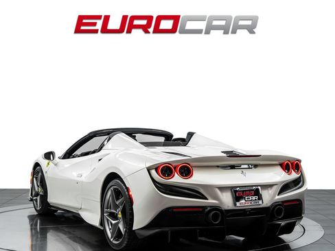 Used 2023 Ferrari F8 Tributo RWD image 4