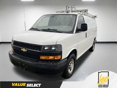 Used 2021 Chevrolet Express 2500 w/ Driver Convenience Package RWD image 1