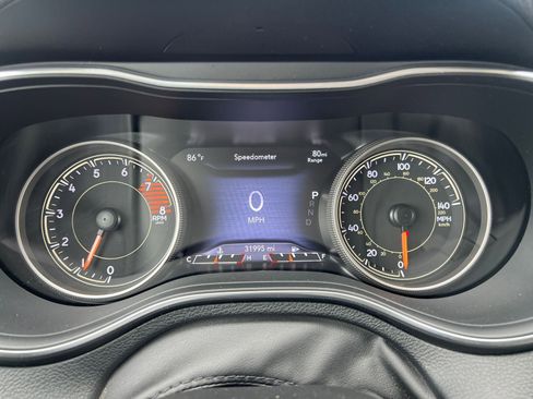 Used 2020 Jeep Cherokee Trailhawk w/ Comfort/Convenience Group AWD/4WD image 33